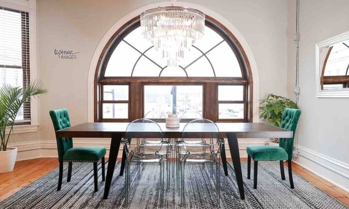 Bellefontaine Apartment | The Loft Above | Lux Downtown 2BR | Parking | W/D!