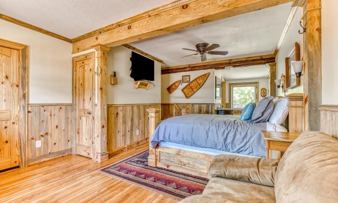 White Salmon House | The Logs White Salmon