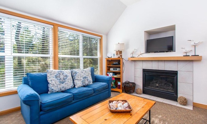 Shorepine Village House | The Lookout Pacific City