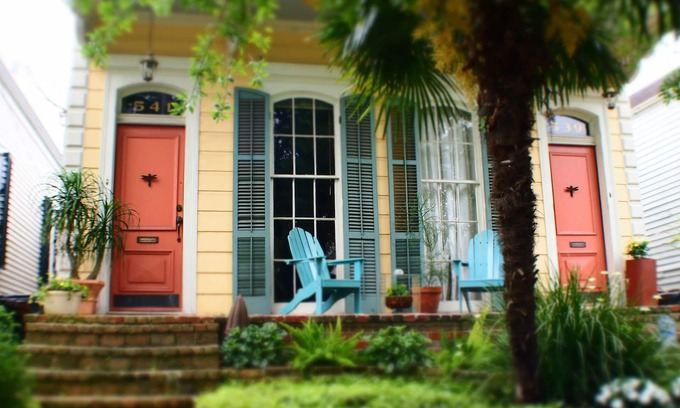 West Riverside House | The Magic Cottage - Heart of Uptown New Orleans