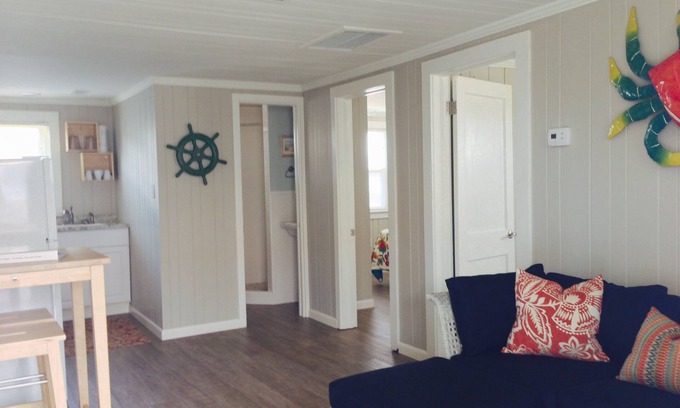 Buxton Apartment | The Maiden in Buxton: Oceanside & Steps from the Beach!