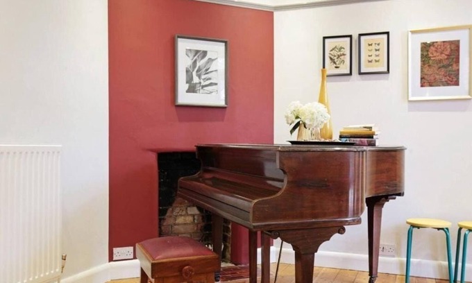 Summertown House | The Majestic Oxford House - Piano - Garden