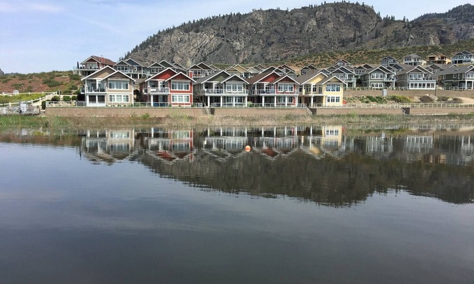 Okanagan-Similkameen Cottage | The Mallard - Waterfront Cottage with Pool Table and Boat Slip!