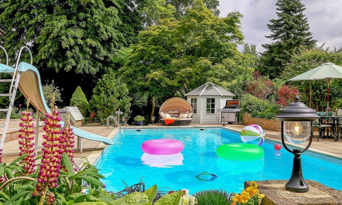 Stuppington Cottage | The Manor Coach House