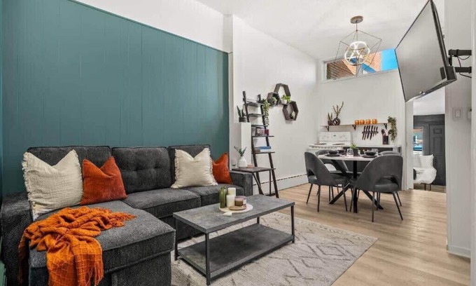 Drumheller Apartment | The Marble | Sleeps 4 Guests | DT | 55 " Smart TV