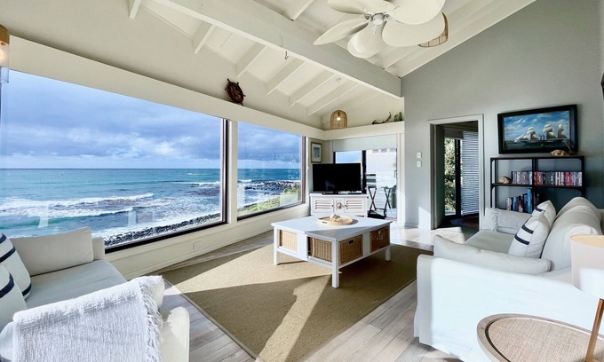 Falmouth House | The Mariner Absolute Oceanfront Experience