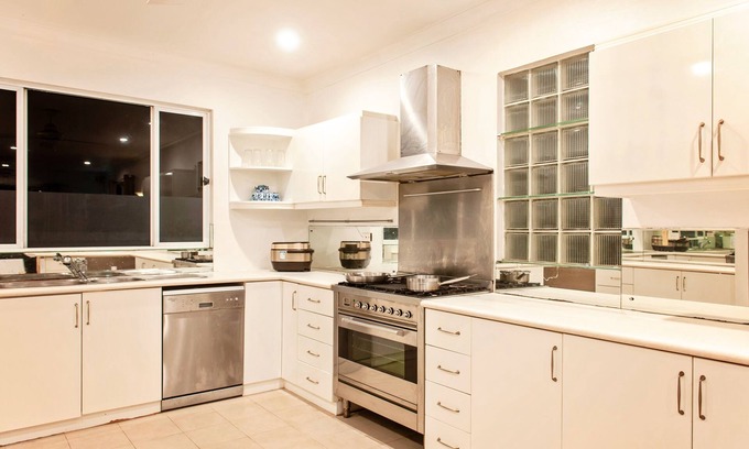 Wailoloa House | The Marlin House
