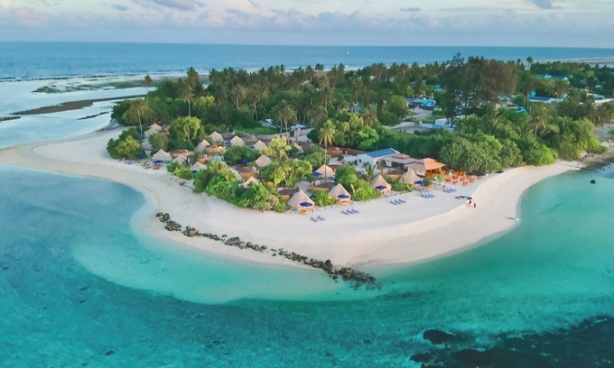 Laamu Atoll Resort | The Maverick Surf and Dive Boutique Hotel