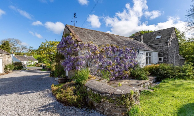 Kirkpatrick Durham Cottage | The Mill - a house that sleeps 7 guests in 2 bedrooms
