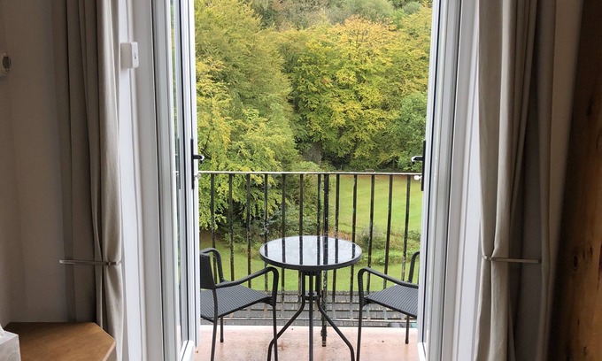 Llandybie Bed & Breakfast | The Mill at Glynhir