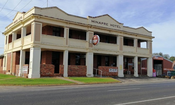 Lascelles Hotel | The Minapre Hotel
