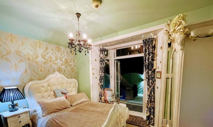 Uplands House | The Mirador Boutique Town House