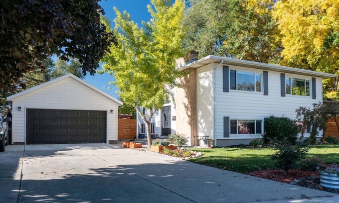 Murray Apartment | The Murray Cottonwood Circle - Close to Canyons!