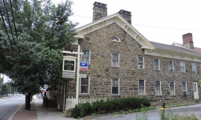 Ebensburg Bed & Breakfast | The Noon-Collins Inn