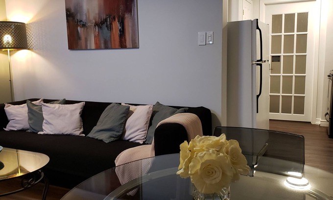 Barrie Apartment | The North Shore Suite