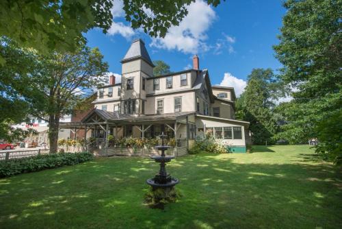 Norwich Hotel | The Norwich Inn