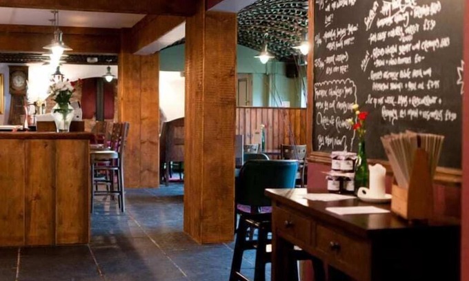 Upton Snodsbury Hotel | The Oak