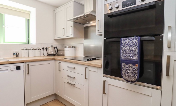 South Leigh Cottage | The Office