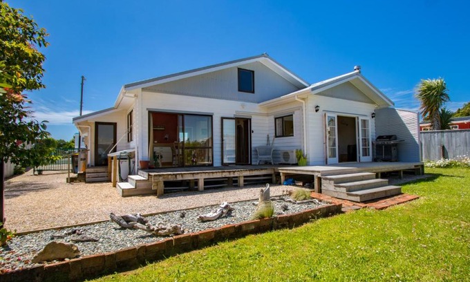 Collingwood House | The Old Bakery - Collingwood Holiday Home