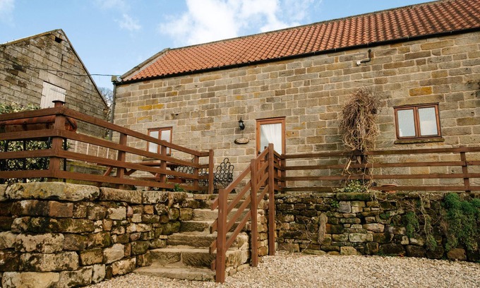 North York Moors National Park Cottage | THE OLD CART HOUSE, pet friendly, with open fire in Farndale