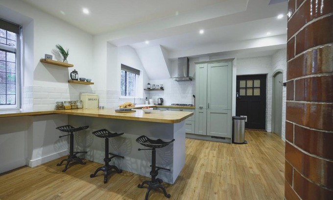 Hindhead House | The Old Cook's House