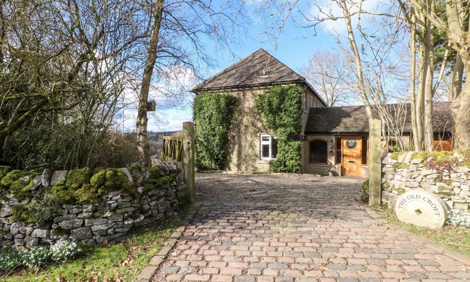 Hartington House | THE OLD CROFT, pet friendly, character holiday cottage in Hartington