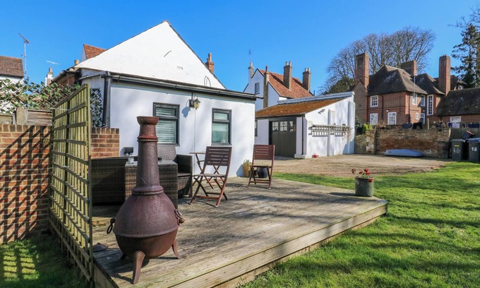 Herne Bay Cottage | THE OLD DAIRY, romantic, character holiday cottage in Herne