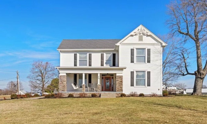 Rineyville Apartment | The Old Farmhouse Inn-The Girls Room