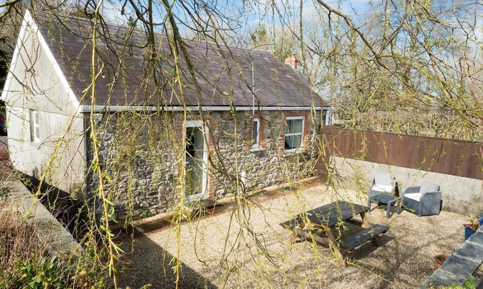Golden Grove Cottage | The Old Forge, Llandeilo