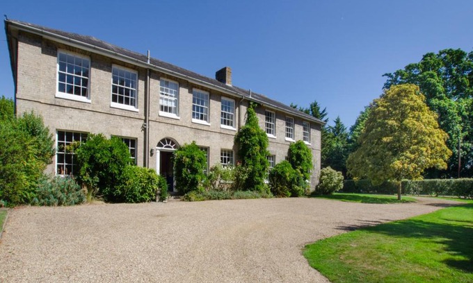 Tattingstone House | The Old Rectory
