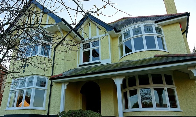 Aberporth House | The Old Sea Captain's House: A short walk to stunning beaches, shops and pubs