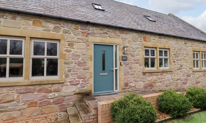 Waren Mill Cottage | THE OLD STABLES, pet friendly, with open fire in Bamburgh