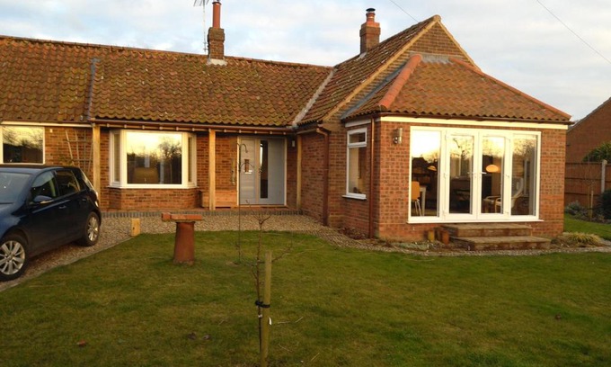 Sculthorpe Bed & Breakfast | The Old Wash House