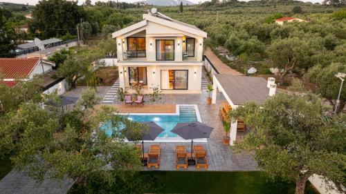 Pantokratoras Villa | The olive Nest Villa by "Elite"