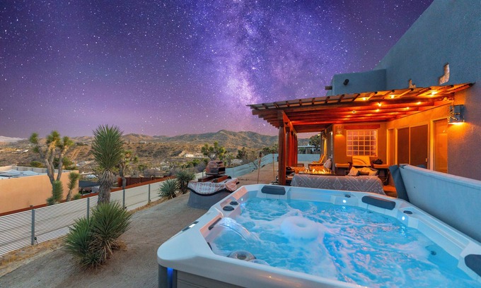 Yucca Valley Bed & Breakfast | The Om Dome Experience~Sauna~Hot Tub~Fire Pits~Pizza Ovennn