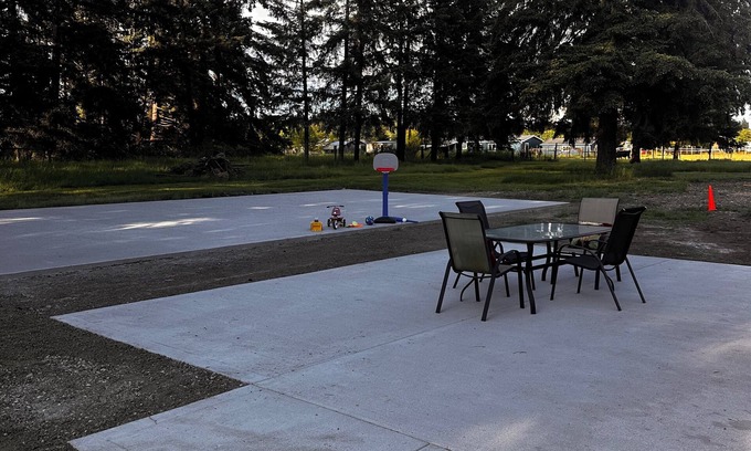 Rochester House | The one with the sport court