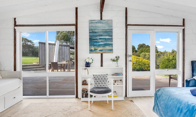 Shoreham House | The Outlook The Whole Estate