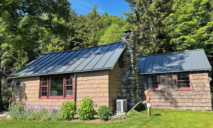 Landgrove Cabin | The Owls Nest-A quaint cabin in the woods of VT-Near Bromley, Magic & Stratton