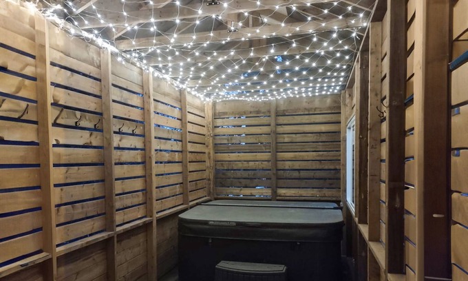 Saint-Alphonse-Rodriguez Ski Chalet | The Panda | Spa | Lake Front | BBQ
