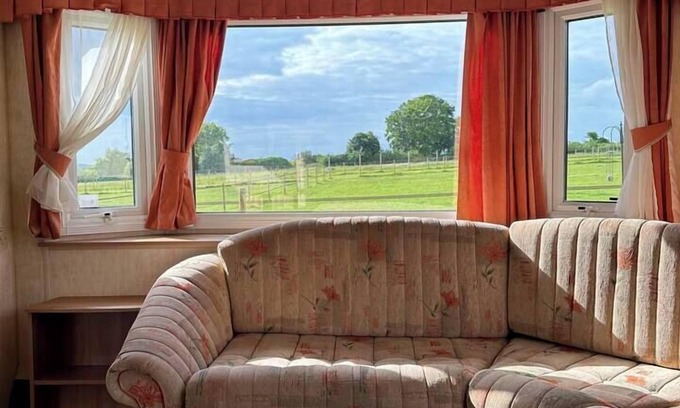 Stockbridge House | The Paddock View @ Danebury