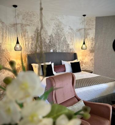 Les Almadies Bed & Breakfast | THE PALMS Luxury Boutique Hotel