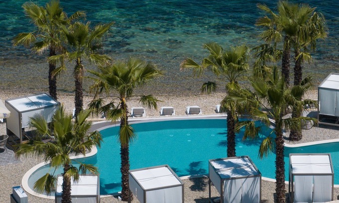 Tkon Villa | The Palms Resort - Villa Beach V