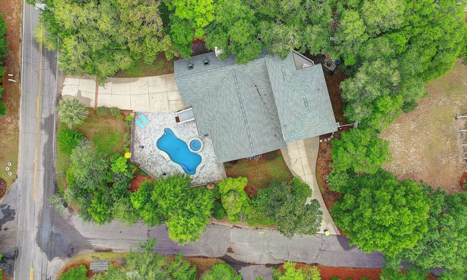 North Litchfield Beach House | The Pearl 5 Bedrooms