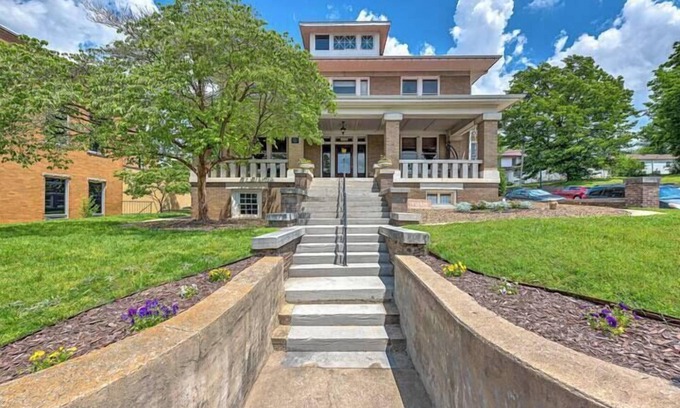 Siloam Springs Apartment | The Penthouse, #6 at The Connely Harrington