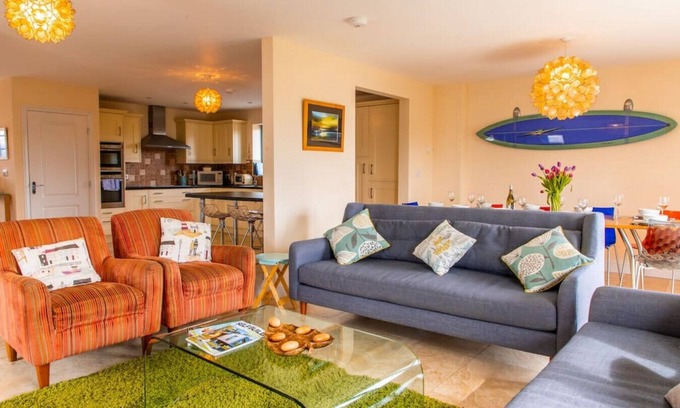 Widemouth Bay House | The perfect place to relax with family or friends!