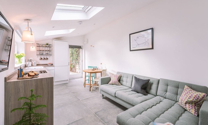 Slingsby Cottage | The Pigsty - sleeps 2 guests in 1 bedroom