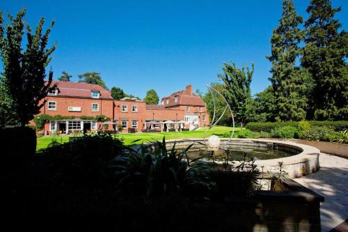 George Green Hotel | The Pinewood Hotel