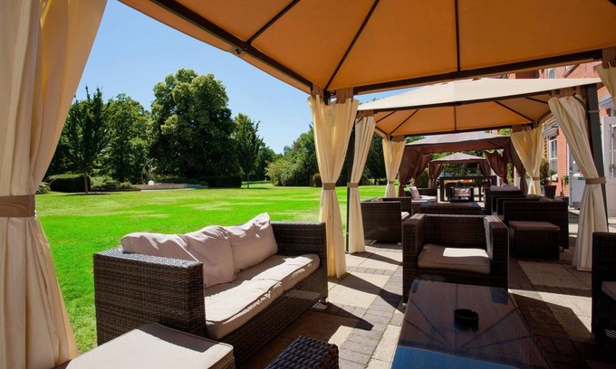 George Green Hotel | The Pinewood Hotel