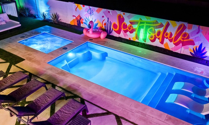 Papago Parkway House | The Pink Palm 7 min to Old Town