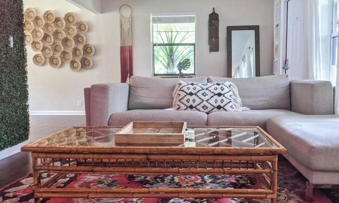Edgewood House | The Place